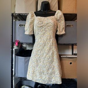 Square-Neck Floral Puff-Sleeve Midi Dress in Yellow and White